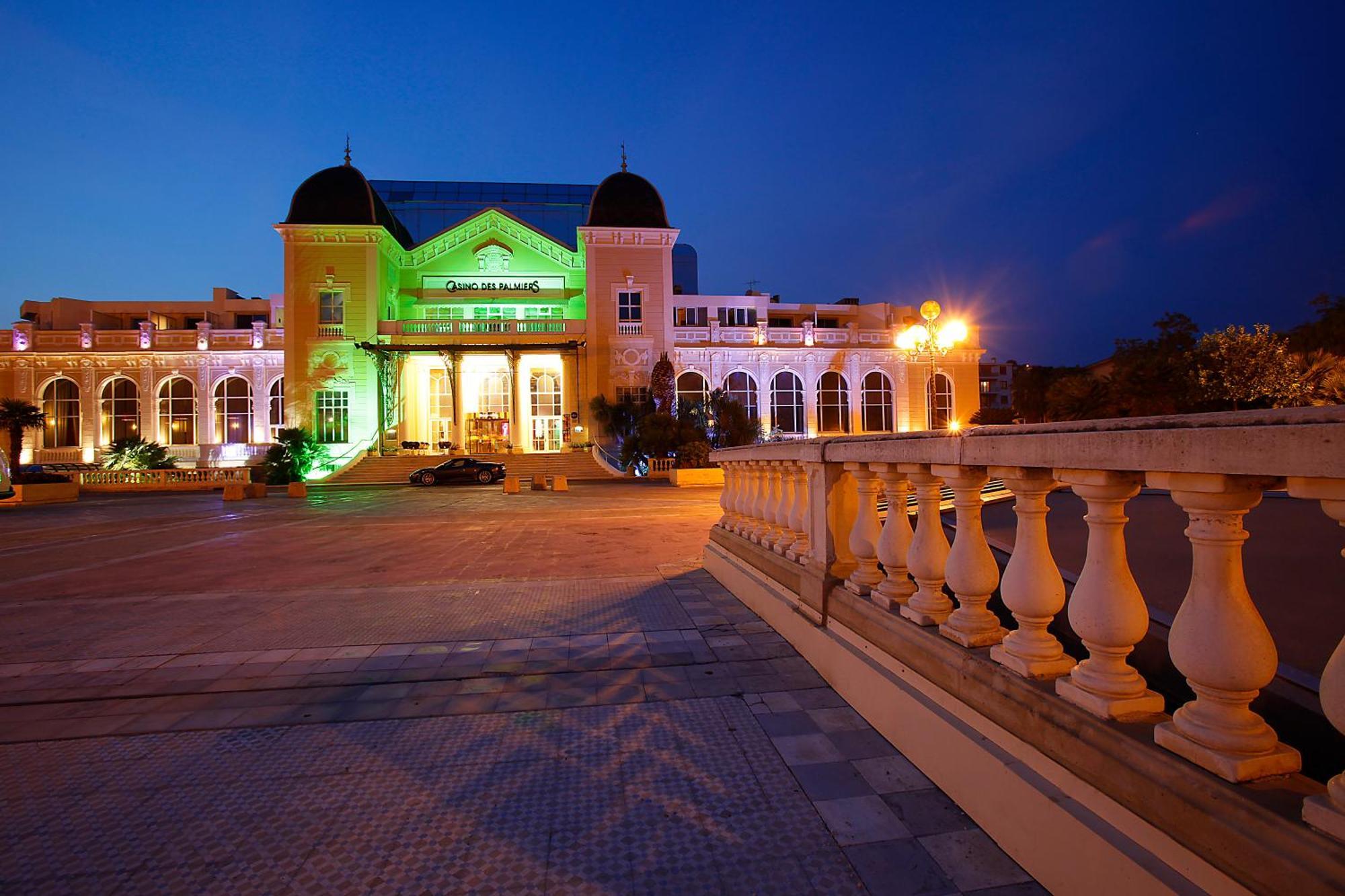 Casino Hotel Des Palmiers Hyères Exterior foto